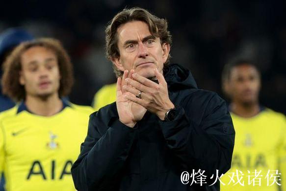 热刺内讧实锤!斯彭斯被换后怒怼弗兰克,师徒已是二次翻脸 热刺内讧实锤!斯彭斯被换后怒怼弗兰克,师徒已是二次翻脸