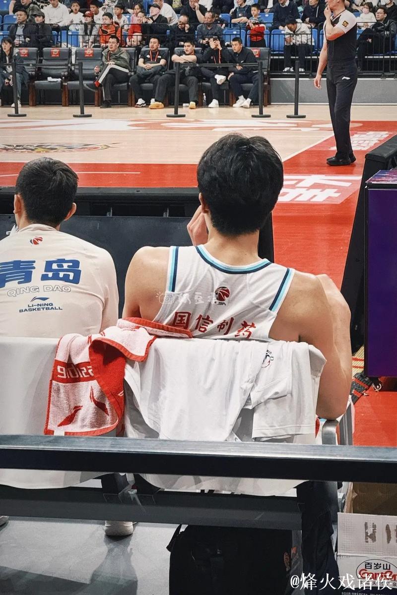 杨瀚森32+12青岛力克北控 卡巴21分江苏负深圳 杨瀚森32+12青岛力克北控 卡巴21分江苏负深圳